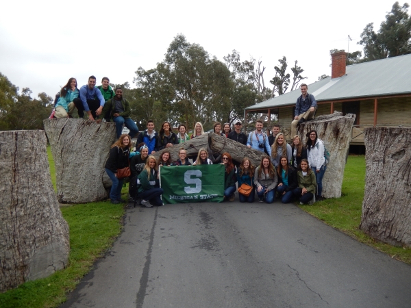 2015 Sustainable Food, Environment and Social Systems group at the front gate of Wirra Wirra Winery, McLaren Vale, South Australia
