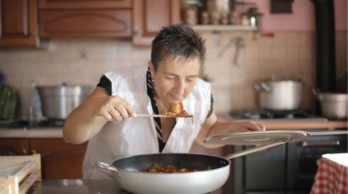 Women cooking