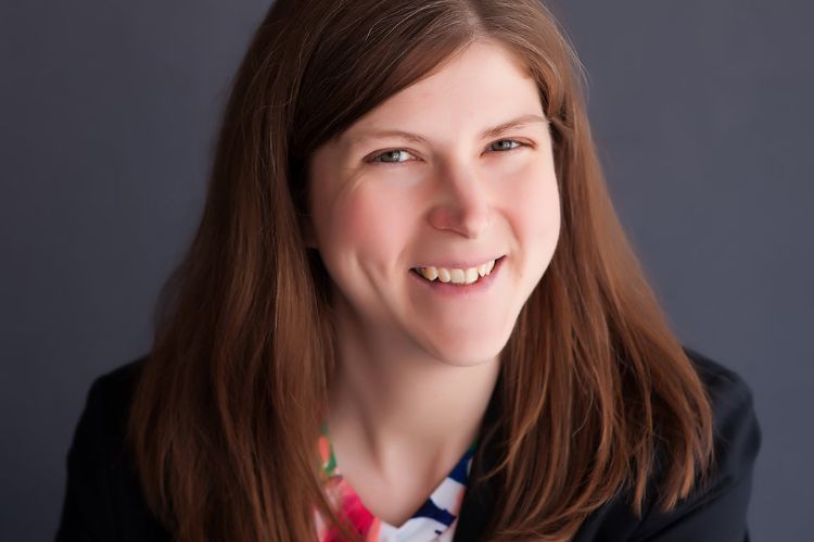 Headshot of Sarah Comstock