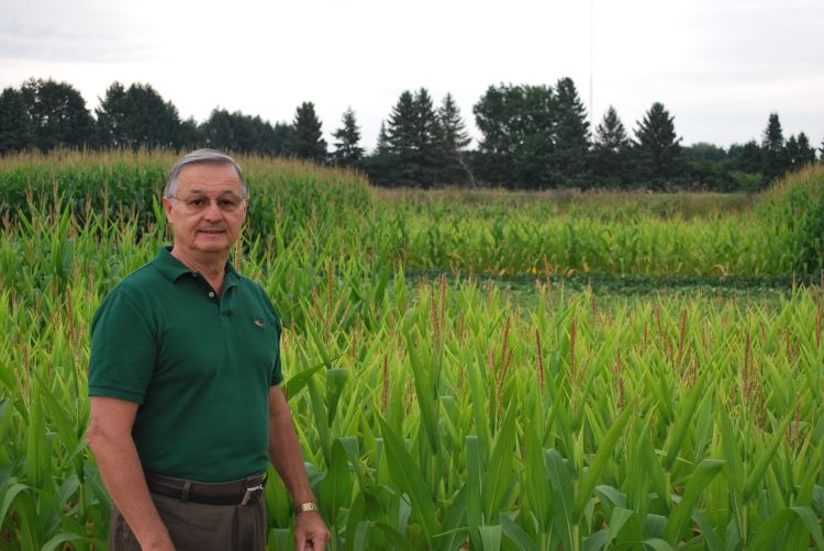 MSU AgBioResearch soil scientist Alvin Smucker