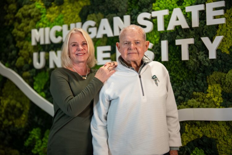 Image of School of Packaging alumnus Chuck Frasier and honorary CANR alumna Jackie Frasier.