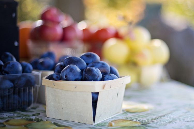 Fruit in baskets.