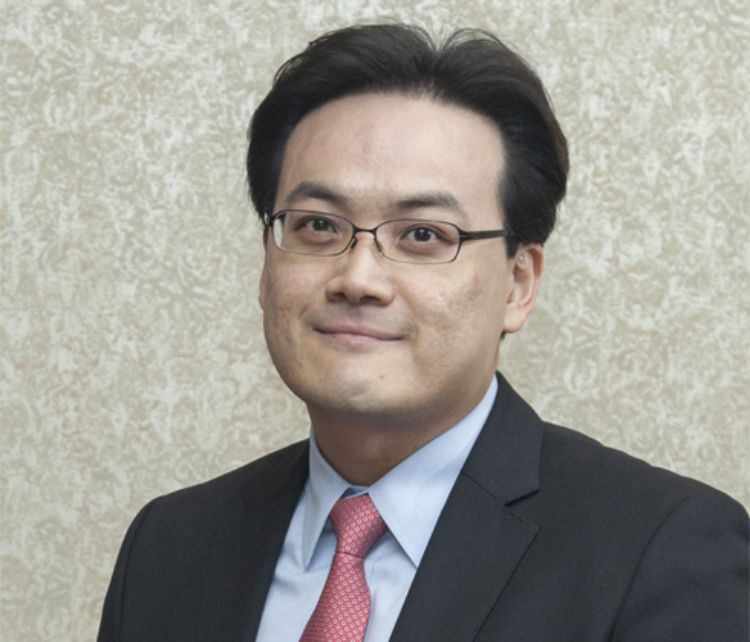 Photo of Jun-Hyun Kim.