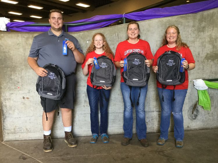 Senior Dairy Management Contest winners